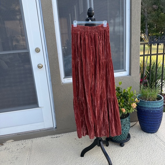 NATURAL LIFE Rust Velvet Wide-Leg Pants - Picture 2 of 7